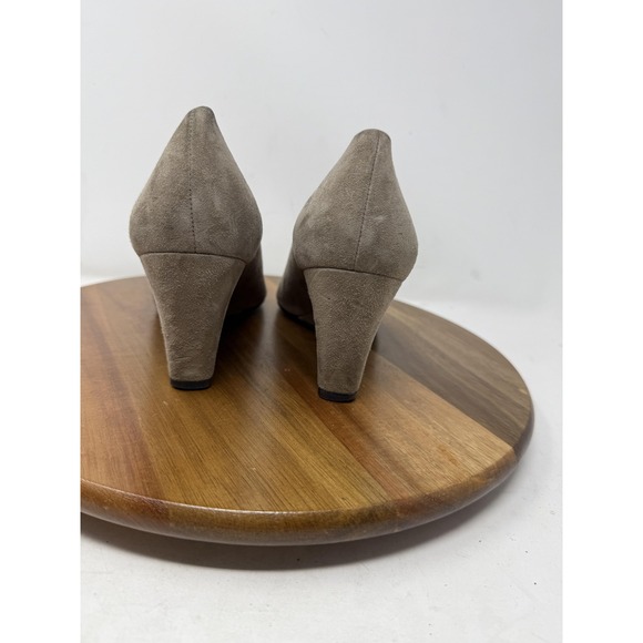 Stuart Weitzman Wedge Shoes Womens Size 7.5 M Taupe Suede Pointed Toe Pumps 4901 - Picture 7 of 10